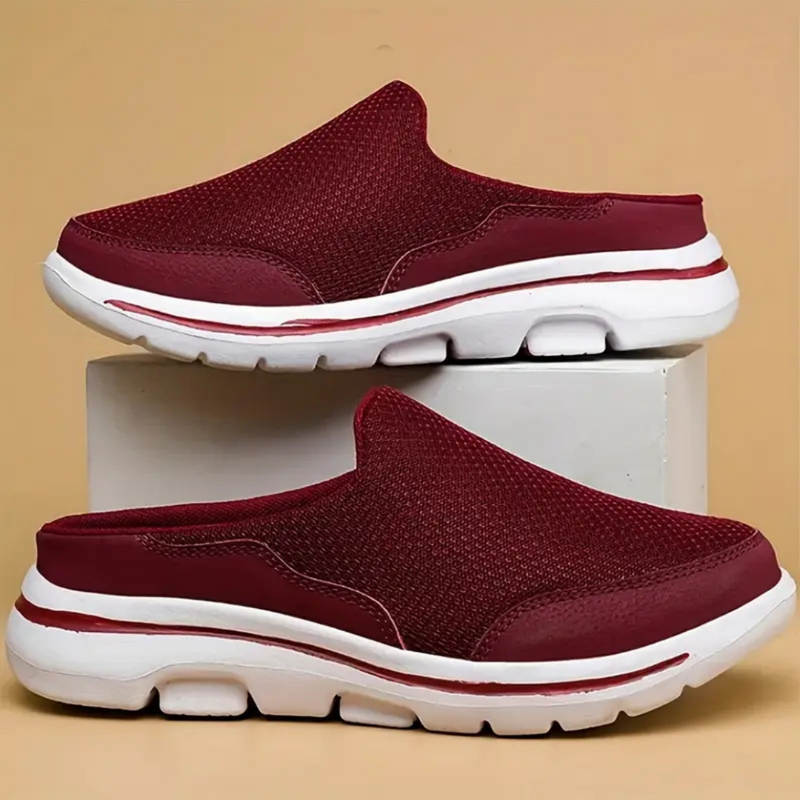 Laden Sie das Bild in Galerie -Viewer, Bordeauxrote Herren-Sneaker ohne Schnürsenkel, atmungsaktiv, mit weißer Sohle. Bequeme Freizeitschuhe für Alltag und Sport.
