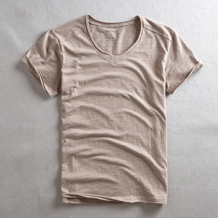 Laden Sie das Bild in Galerie -Viewer, HW Herren V-Ausschnitt Shirt | Hochwertiges Baumwollshirt für warme Tage
