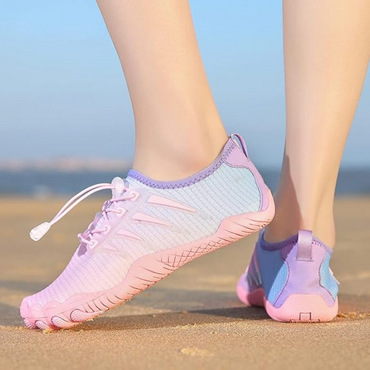 Damen Barfußschuhe in Pastellfarben, ideal für Strand und Outdoor-Aktivitäten. Leicht, atmungsaktiv, rutschfeste Sohle. Perfekt für Sommer und Sport.