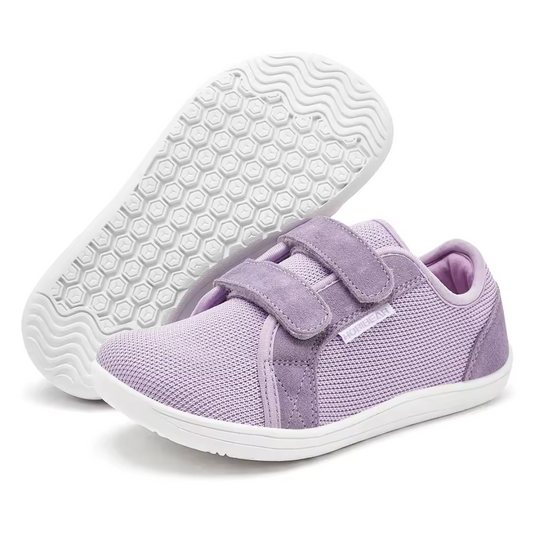 Lila Kinder-Sneaker mit Klettverschluss, rutschfeste weiße Sohle, atmungsaktives Mesh-Material. Ideal für Mädchen, bequem und modisch.