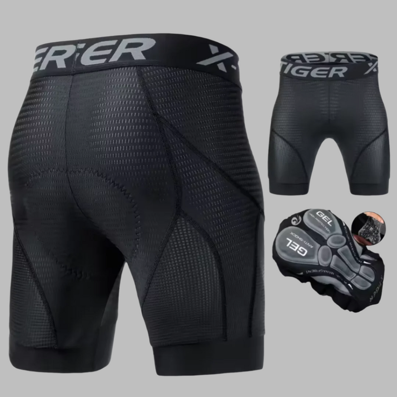 Laden Sie das Bild in Galerie -Viewer, Schwarze, gepolsterte Fahrradhose für Herren, atmungsaktiv und nahtlos, mit Gel-Einsatz für optimalen Komfort und Unterstützung beim Radfahren.
